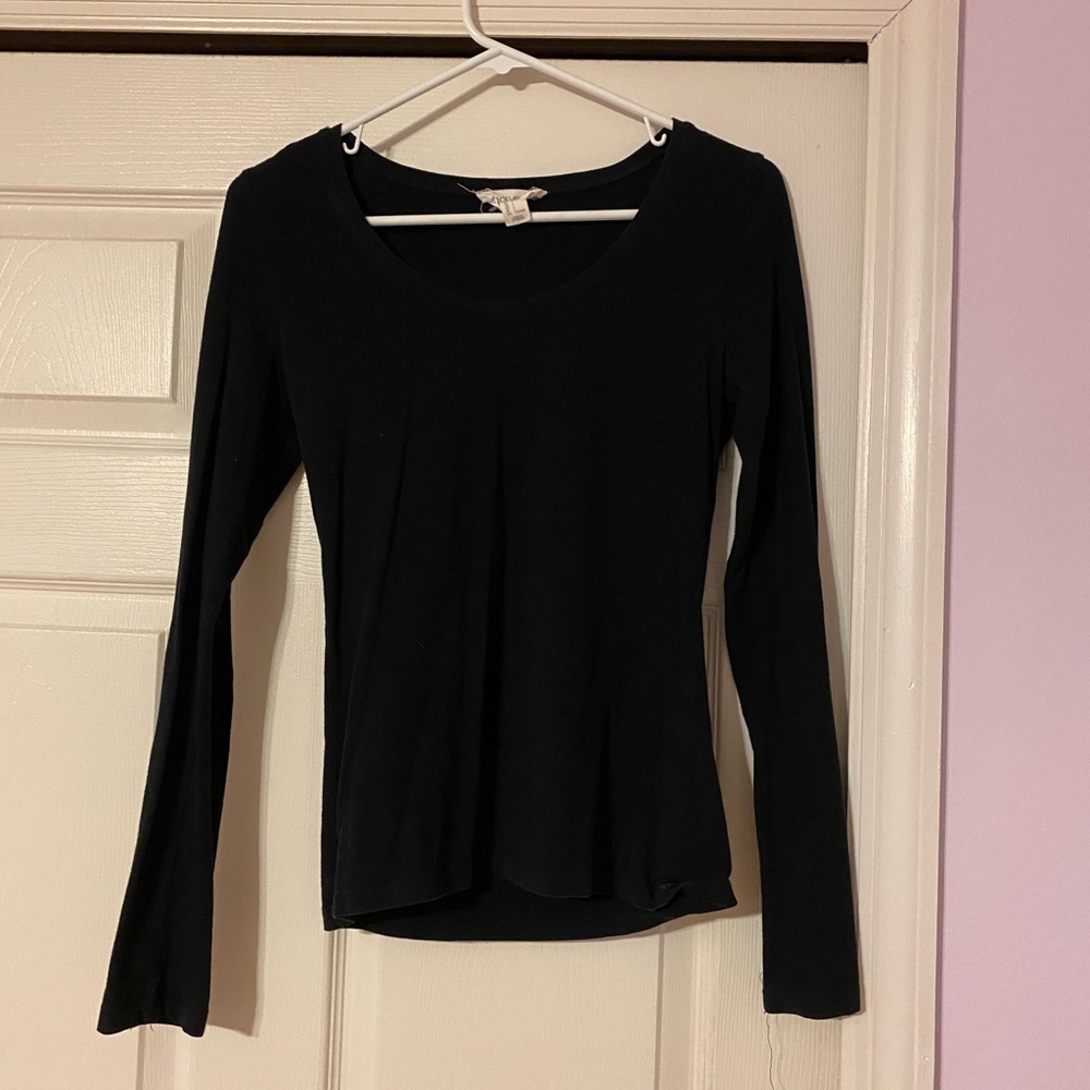 Black long sleeve shirt